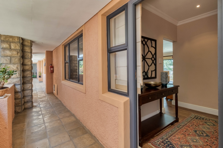 2 Bedroom Property for Sale in Stuarts Hill Western Cape